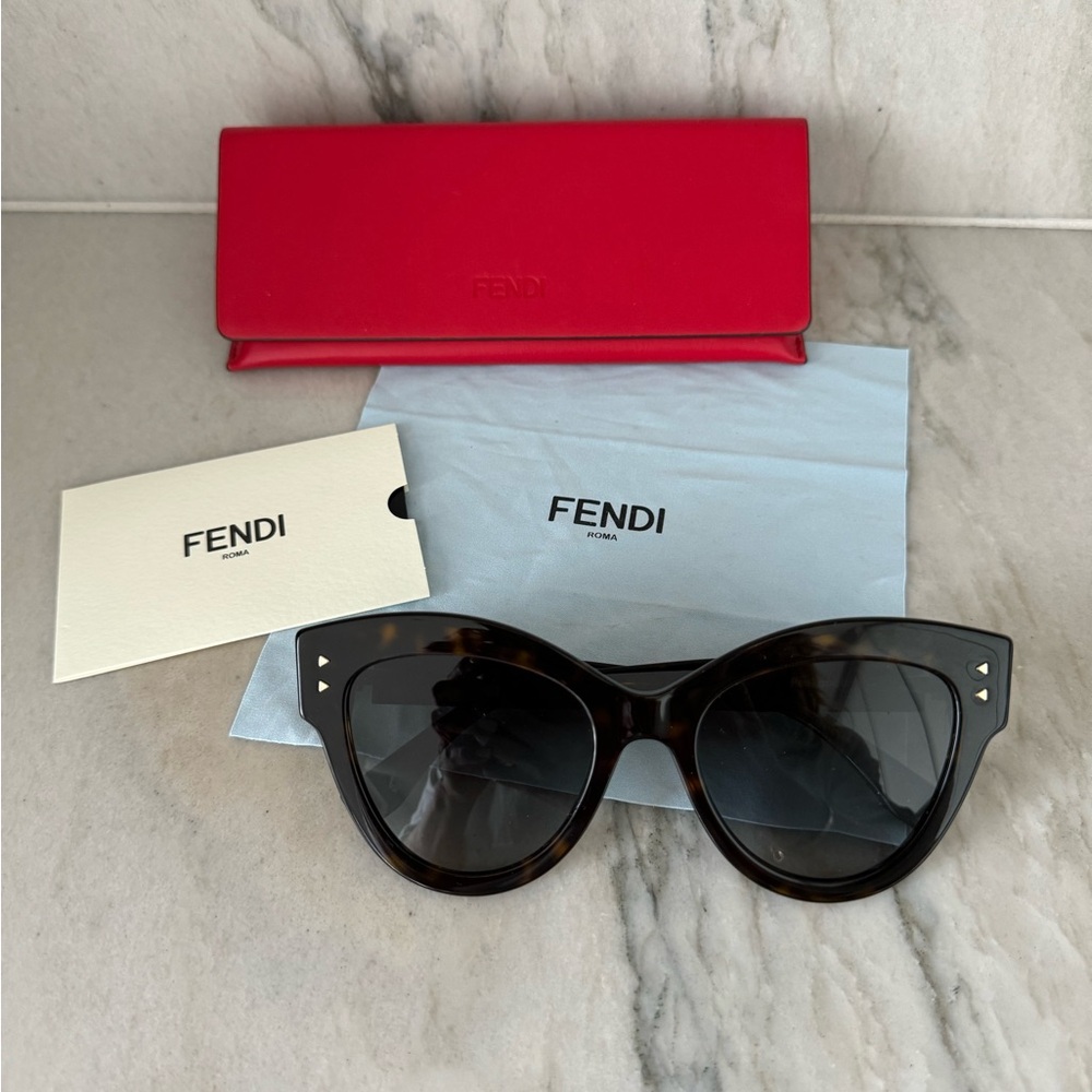 FENDI  Cat Eye Sunglasses